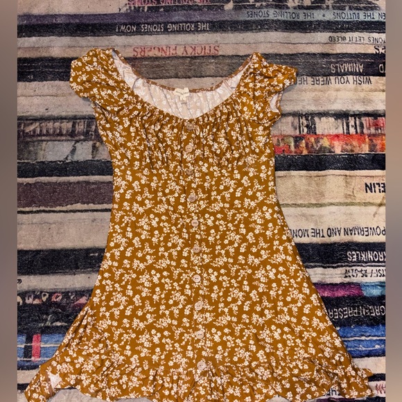 Derek Heart flirty floral top large - Picture 1 of 3